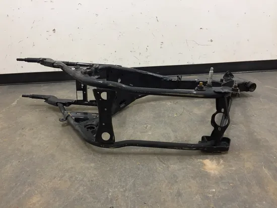 Main Frame Chassis 2005 Harley Electra Glide Ultra Classic EFI FLHTCUI 3233 x