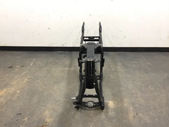 Main Frame Chassis 2005 Harley Electra Glide Ultra Classic EFI FLHTCUI 3233 x