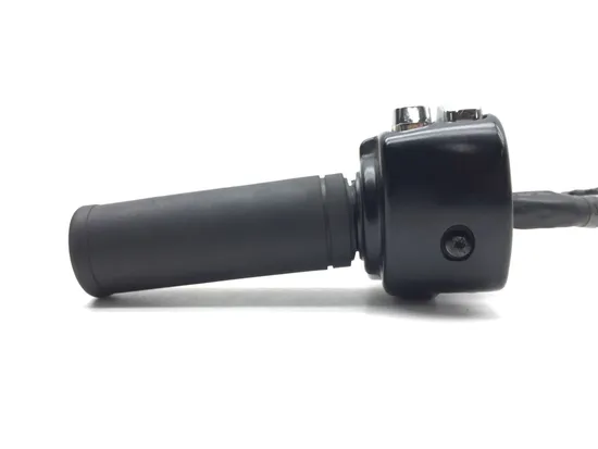 Right Control Switch 2011 Harley-Davidson Road King Classic FLHRC 3226 x 5