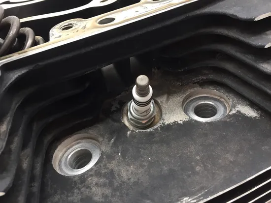 Engine Cylinder Head Complete Rear 2005 Harley Electra Ultra Classic EFI 3260 x