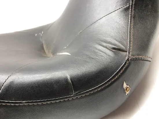 Seat 2005 Harley-Davidson Electra Glide Ultra Classic EFI FLHTCUI 3260 x