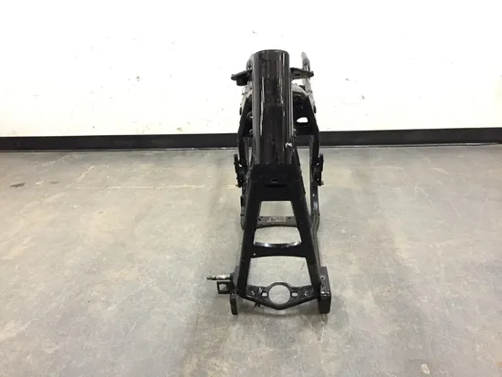 Main Frame Chassis 2005 Harley Electra Glide Ultra Classic EFI FLHTCUI 3260