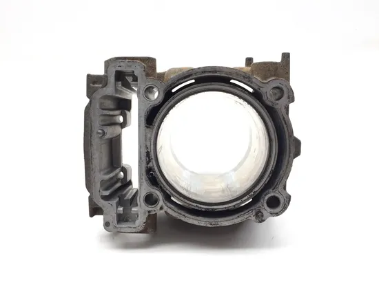 Engine Cylinder Jug Rear 2014 Can-Am Maverick 1000R 4x4 XXC DPS 3268