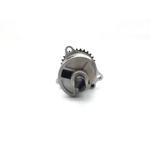 Engine Oil Pump Assembly 2007 Suzuki Boulevard C50B 3262 6
