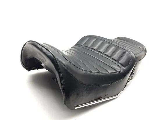 Seat 1979 Honda CB750K 750 Four 3276 x