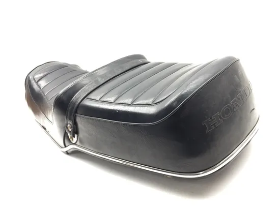 Seat 1979 Honda CB750K 750 Four 3276 x