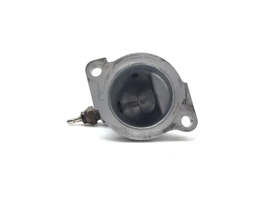 Thermostat Cover 1998 Suzuki GSXR600 3277