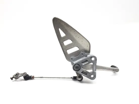 Left Side Rearset Shifter Bracket 1998 Suzuki GSXR600 3277 x 7