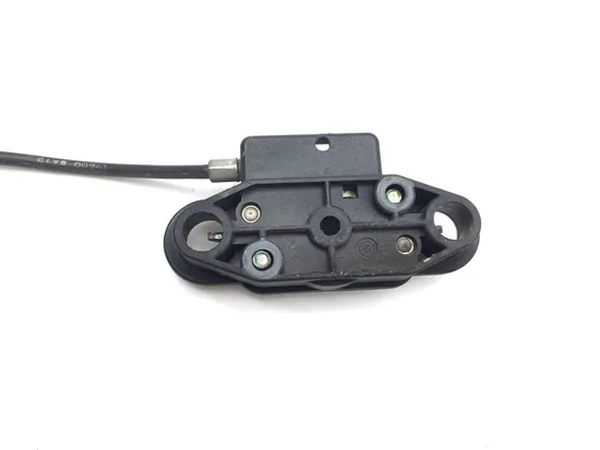 Rear Seat Trunk Latch 1998 Suzuki GSXR600 3277