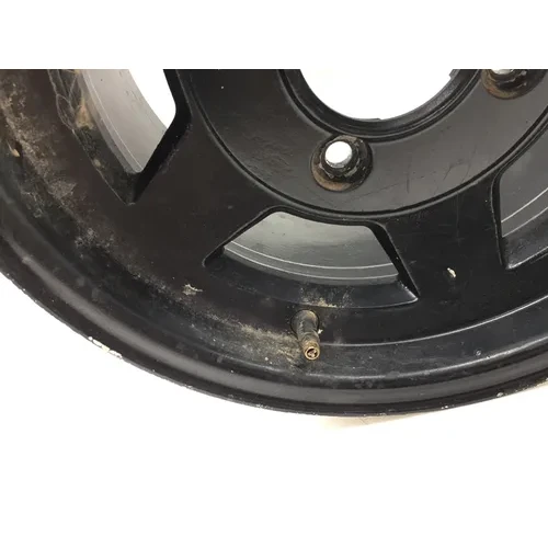 12 Rear Wheel A 2006 Yamaha Rhino 660 YXR660FA 4x4 3283 x 2