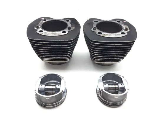 Front Rear Cylinder Jugs w Pistons 2005 Harley-Davidson Dyna Low Rider EFI 3282x