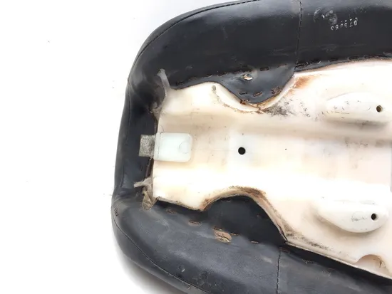 Seat 2005 Harley-Davidson Dyna Low Rider EFI FXDLI 3282 x