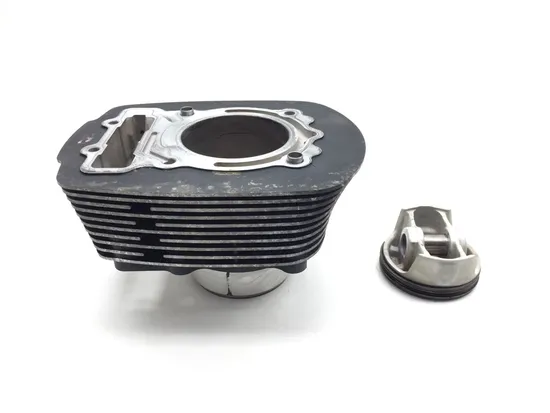 Engine Cylinder Jug W Piston Rear 2005 Victory Vegas 3294x 1