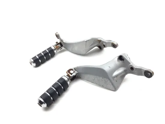 Left Right Set Passenger Peg Bracket 2005 Victory Vegas 3294x