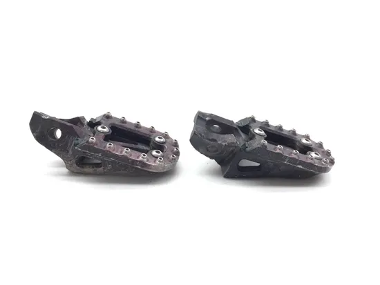 Footpegs Foot Pegs Right Left 2017 Husqvarna FX350 3303
