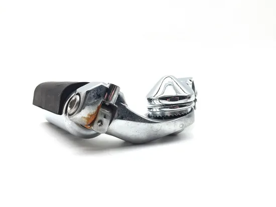 Highway Pegs Set 2004 Harley-Davidson Road King EFI FLHRI 3304