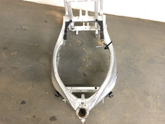 Main Frame Chassis CLN Ready To Go 2000 Yamaha YZF R1 3309