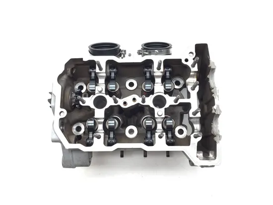 Engine Cylinder Head Complete W Valves 2008 BMW F800ST 3301