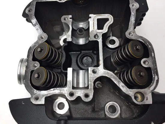 Engine Cylinder Head Complete W Cams Front 2005 Suzuki Boulevard C50 3310