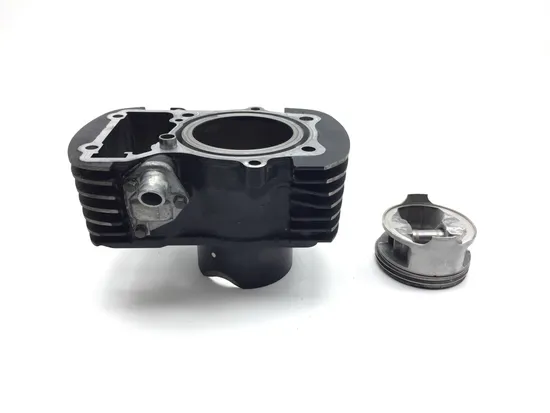 Engine Cylinder Jug W Piston Rear 2005 Suzuki Boulevard C50 3310