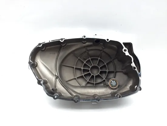Engine Clutch Cover 2005 Suzuki Boulevard C50 3310 x
