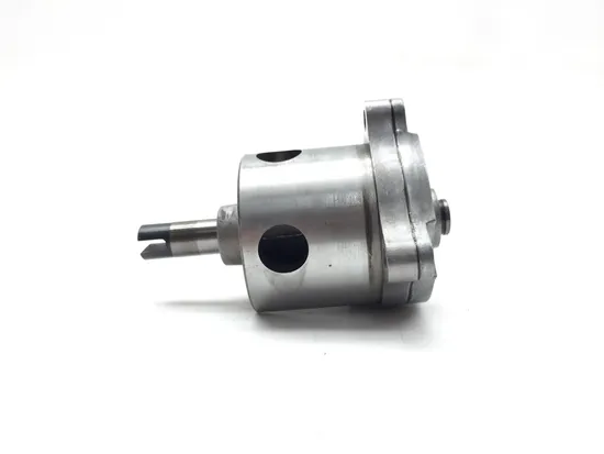 Engine Oil Pump Assembly 2005 Suzuki Boulevard C50 3310