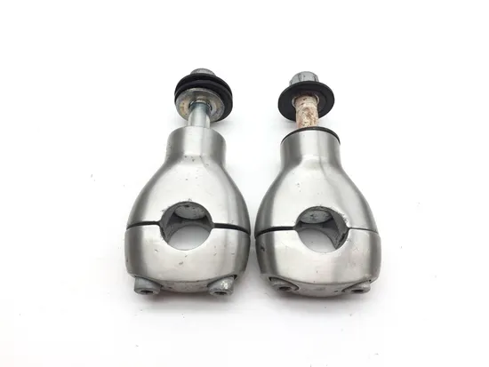 Handle Bar Mount Clamps 2005 Suzuki Boulevard C50 3310