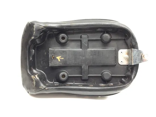 Rear Passenger Seat Back Pad Cushion 2005 Suzuki Boulevard C50 3310 x