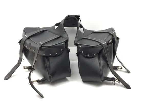 Saddlebags 2005 Suzuki Boulevard C50 3310 x