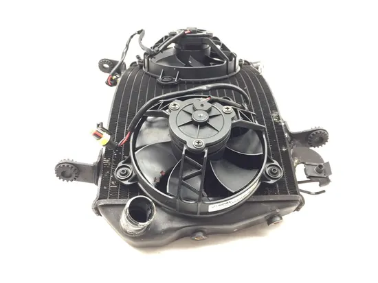Engine Radiator Cooling 2010 Ducati Streetfighter 3320 x