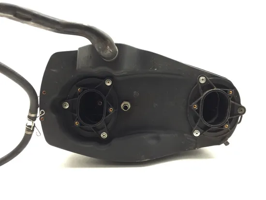 Air Box Engine Airbox Lid W Injectors 2010 Ducati Streetfighter 3320