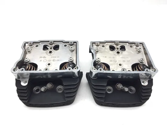 Front Rear Ported Cylinder Head Set 2002 Harley Electra Glide FLHTC 3317 x