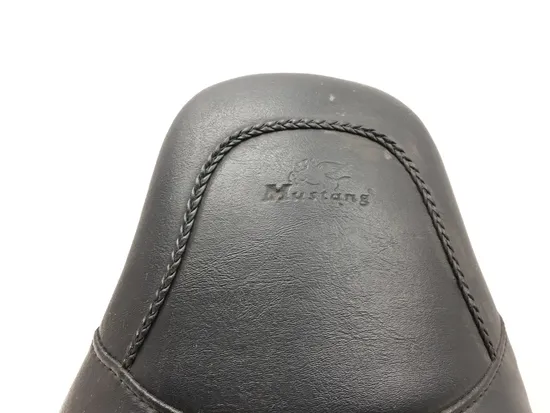 Seat 2002 Harley-Davidson Electra Glide Classic FLHTC 3317