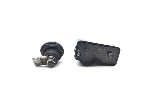 Lockset Ignition Key Steering Lock 2008 Suzuki Boulevard M50Z 3326