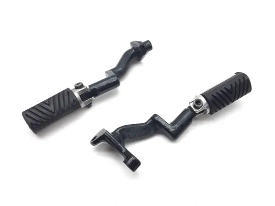 Left Right Set Passenger Peg Bracket 2002 Victory V92TC Deluxe 3325