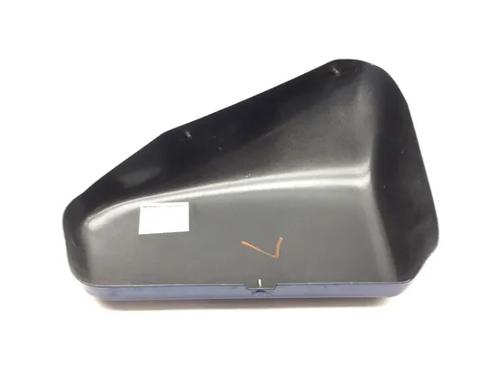 Right Side Cover 2002 Victory V92TC Deluxe 3325 x