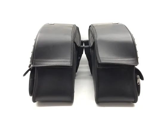 Viking Saddlebags 2002 Victory V92TC Deluxe 3325 x