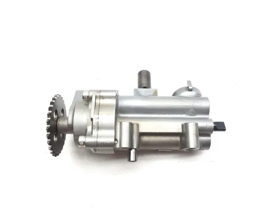 Engine Oil Pump Assembly 2007 Suzuki GSXR600 3331