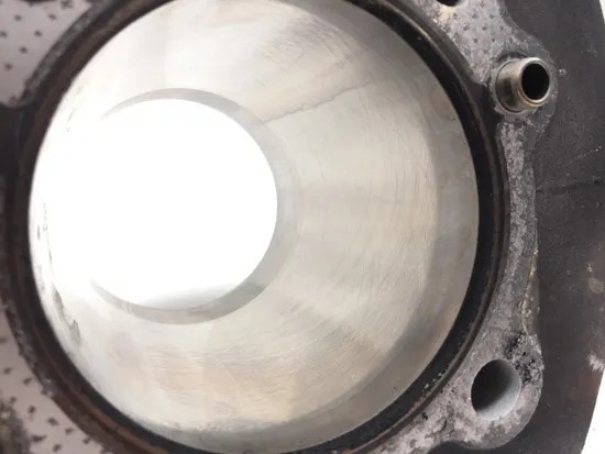 Front Rear Cylinder Jugs w Pistons 2004 Harley Dyna Super Glide FXD 3342 x