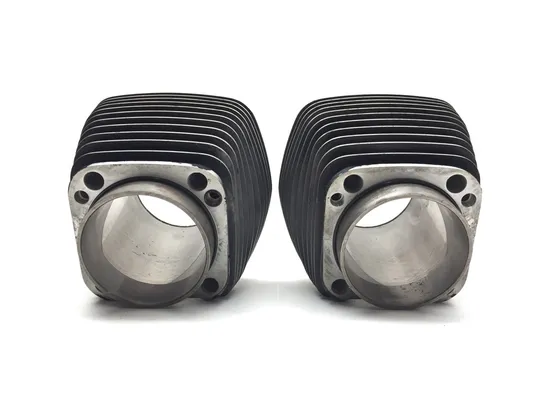 Front Rear Cylinder Jugs w Pistons 2004 Harley Dyna Super Glide FXD 3342 x