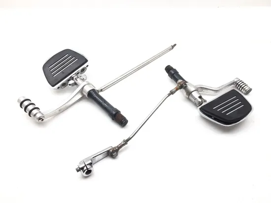 Left Right Forward Controls 2000 Harley Sportster 1200 Custom XLH1200C 3346 x