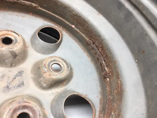 12 Front Wheel A 2011 Arctic Cat 450 4x4 H1 EFI 3338 x