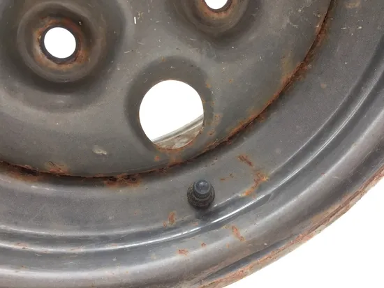 12 Front Wheel A 2011 Arctic Cat 450 4x4 H1 EFI 3338 x