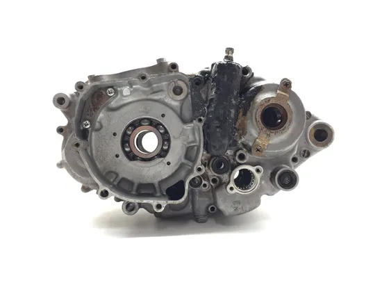 Engine Left Right Center Cases Case 2004 Suzuki Quadsport Z400 LTZ400 2x4 3360 x