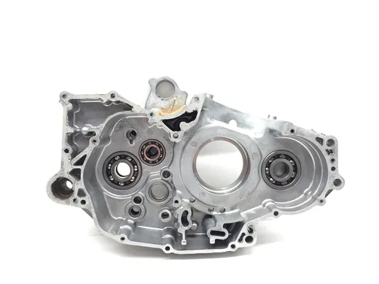 Engine Left Right Center Cases Case 2005 Polaris Predator 500 3370 x