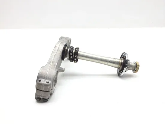 Lower Triple Tree Bottom Fork Clamp Shaft 2007 Suzuki Hayabusa GSX1300R 3359