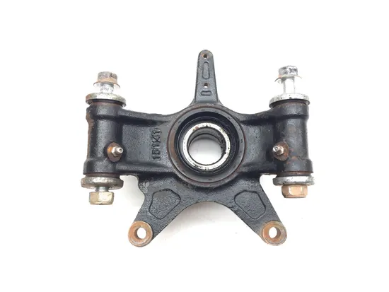 Right Rear Wheel Spindle Knuckle 2017 Yamaha Wolverine R-Spec YXE70  3368