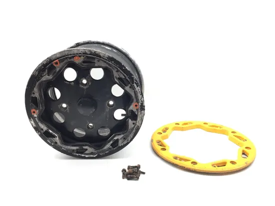 12 Rear Wheel B 2012 Can-Am Commander 1000 4x4 X EFI 3354 x