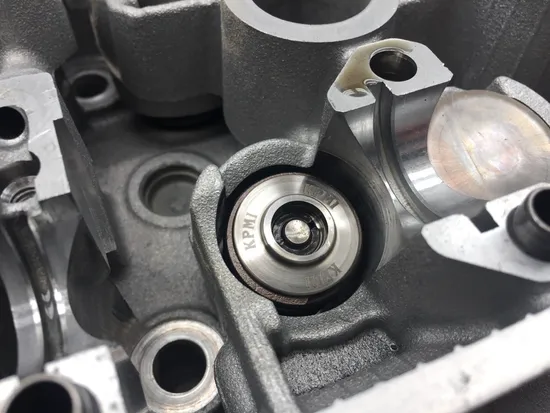 Engine Cylinder Head Complete W Valves 2013 Suzuki Quadsport Z400 LTZ400 3372 x