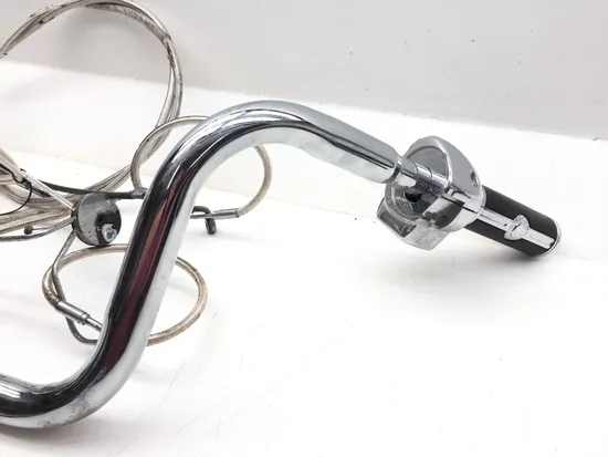 Aftermarket Handle Bars w Cables 2005 Harley Road King Classic EFI FLHRCI 3336 x
